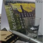 Calendários , canetas